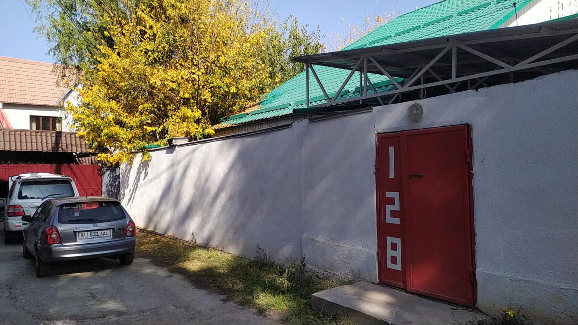 Kgb Home Hostel Bisjkek Eksteriør billede