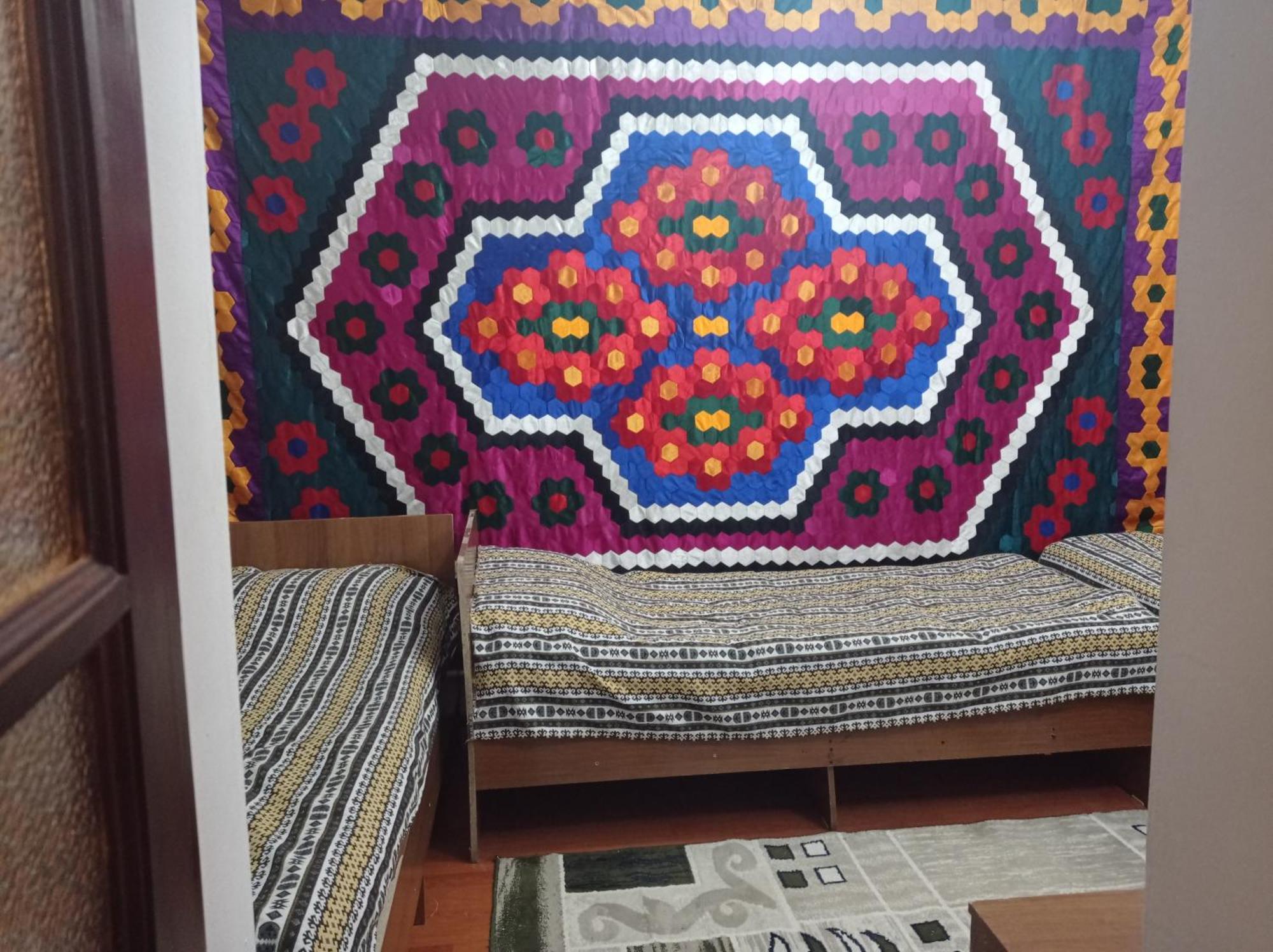 Kgb Home Hostel Bisjkek Eksteriør billede